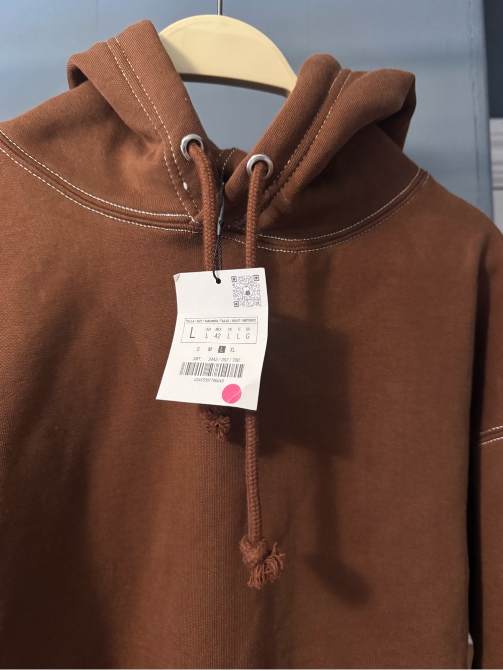 Zara Men's Chestnut Crewneck Hoodie with Contrast Stitching - Picture 2 of 3